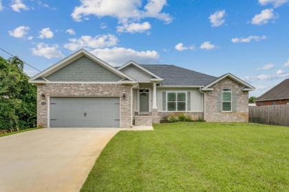 3138 Laurel Drive - image 6