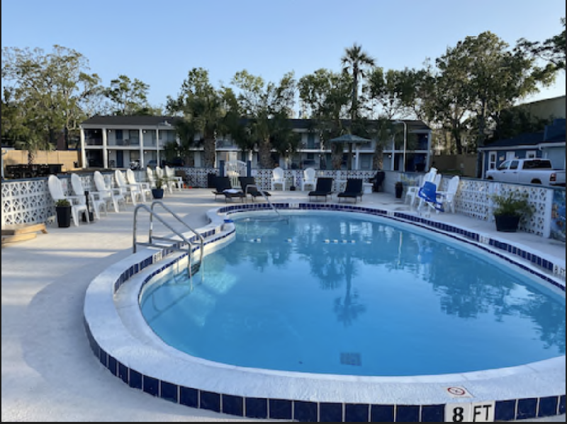Gulf Coast Inn - image 2