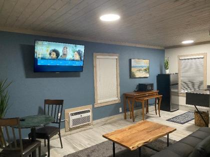 Gulf Coast Inn - image 4