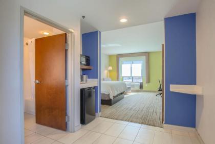 Holiday Inn Express Hotel & Suites Gulf Shores an IHG Hotel - image 2