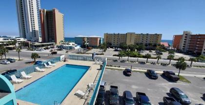 Beachside Resort Hotel - image 3
