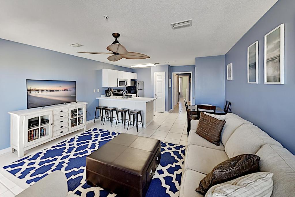 Grand Beach Condominiums #109 - main image