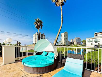 Grand Beach Condominiums #109 - image 4