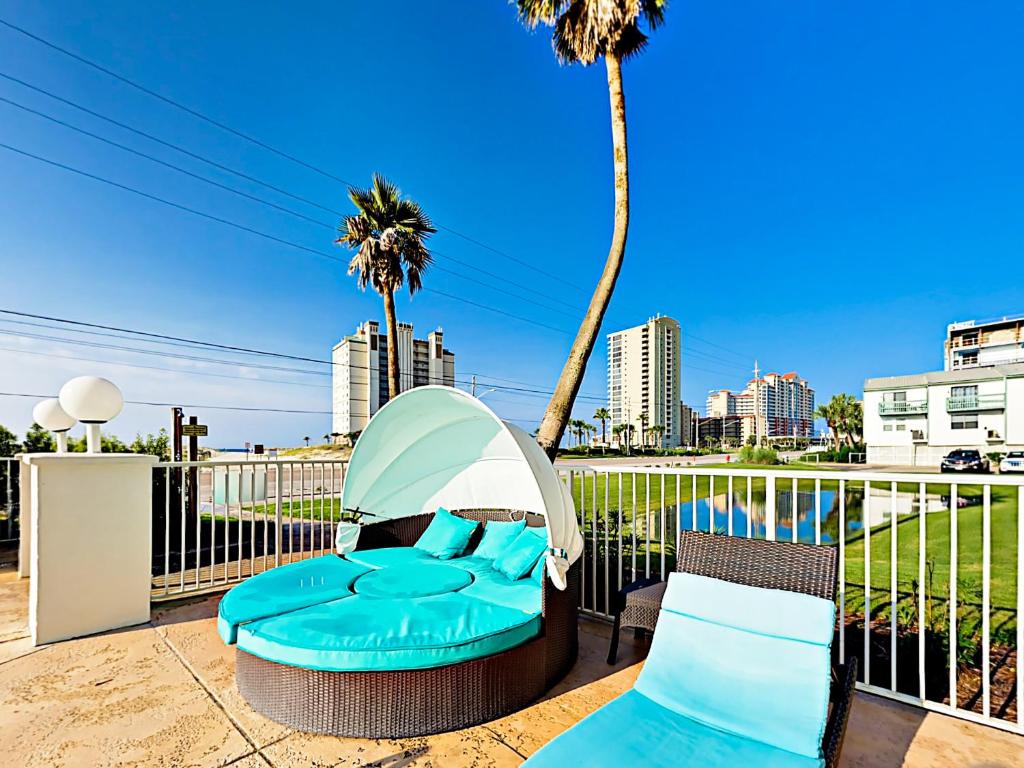 Grand Beach Condominiums #109 - image 4