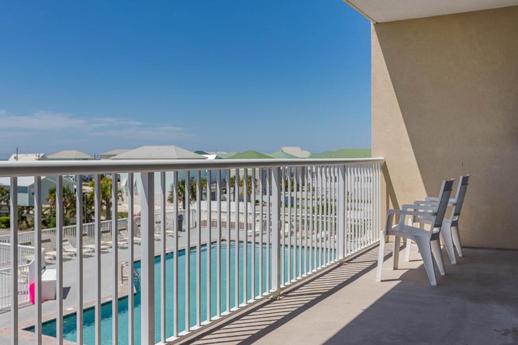Sanibel Condominiums - main image