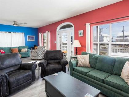 Plum Perfect by Meyer Vacation Rentals - image 4