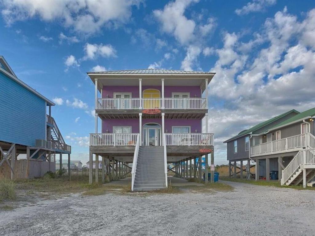 Plum Cute by Meyer Vacation Rentals - main image