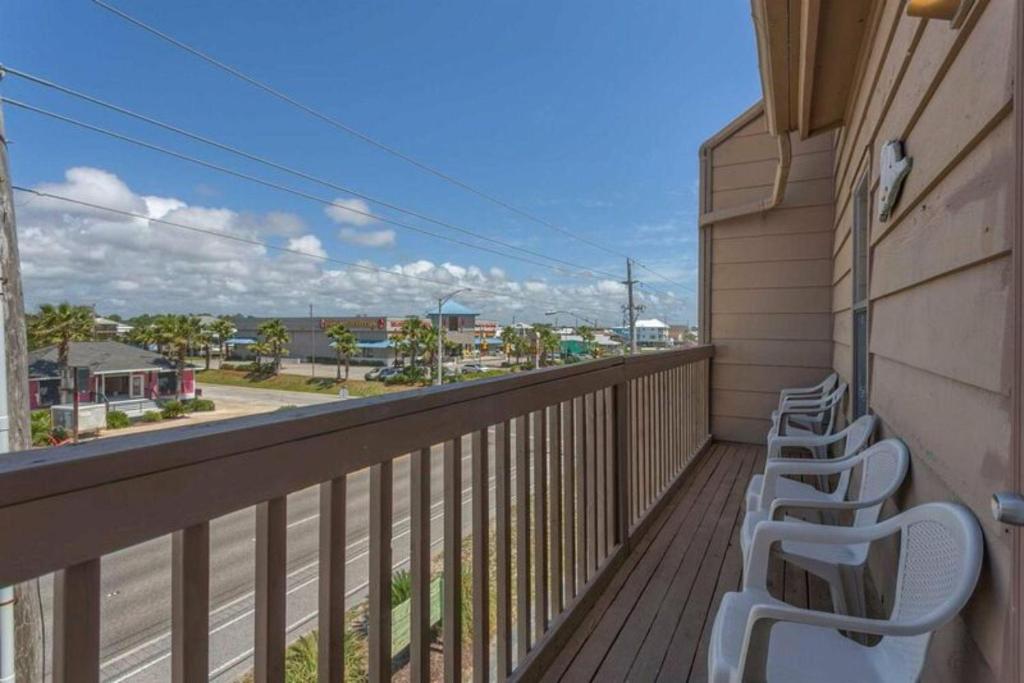 Ocean Reef by Meyer Vacation Rentals - image 4