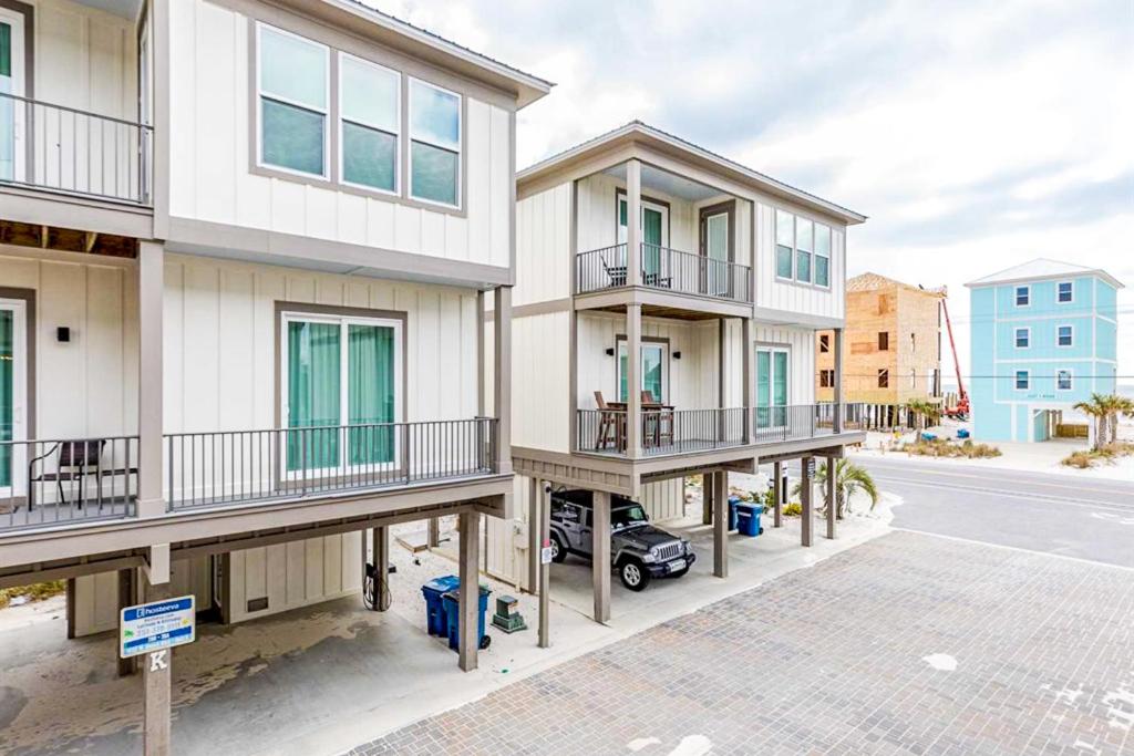 Moonlight Cottage by Meyer Vacation Rentals - main image