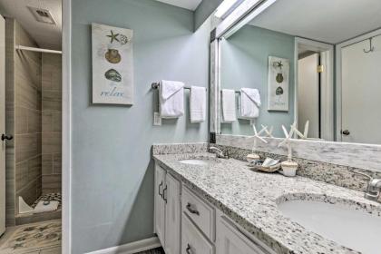 Coastal Gulf Shores Condo Ocean View and Pool! - image 10