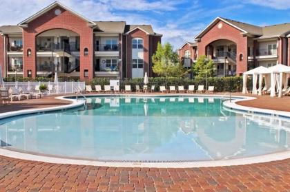 One Club 407 by Youngs Suncoast
