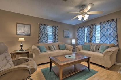 Gulfport Getaway Less Than 1 Mile to Beach and Casino! - image 5