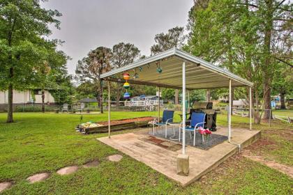 Waterfront Home - Back Yard Boat Slip and Deck - image 2