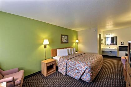 Rodeway Inn Gunnison - image 14