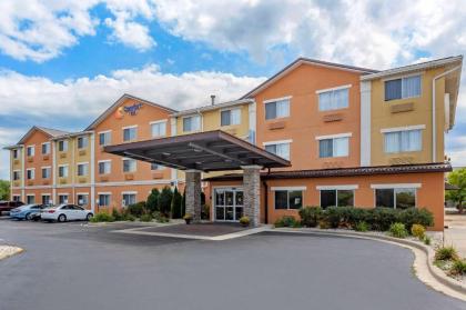 Comfort Inn Gurnee near Six Flags Gurnee