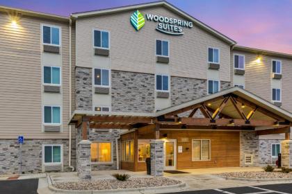 WoodSpring Suites Gurnee-North Chicago - image 7