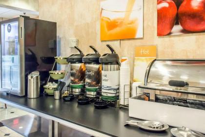 Quality Inn Hackettstown - Long Valley - image 2