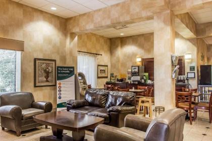 Quality Inn Hackettstown - Long Valley - image 9