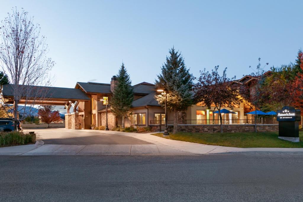 AmericInn by Wyndham Hailey Sun Valley - main image