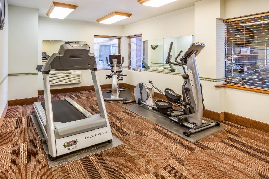 AmericInn by Wyndham Hailey Sun Valley - image 3