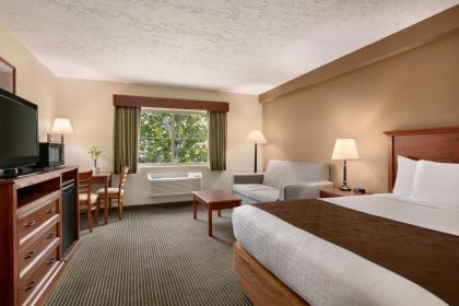AmericInn by Wyndham Hailey Sun Valley - image 9