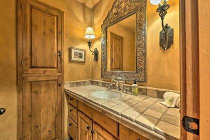 Luxe Sun Valley Retreat with Hot Tub 3 Mi to Resort! - image 7