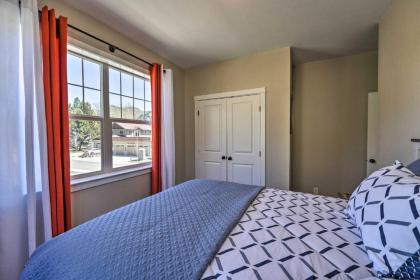 Year-Round Mountain Retreat Ski Hike and Bike - image 15