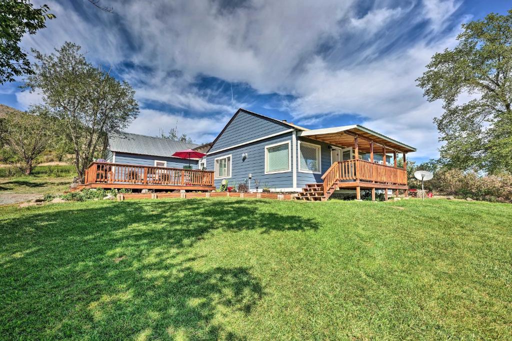 Fisher Springs Home 12 Mi to Anthony Lake! - main image