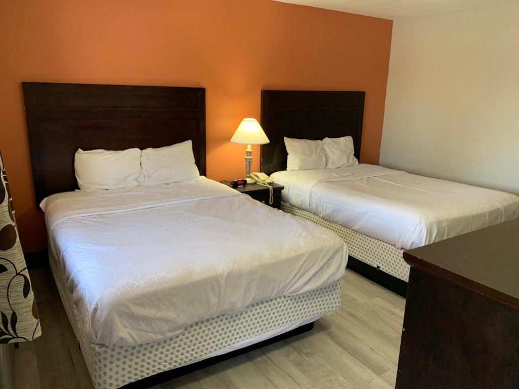 Stadium View Inn - main image