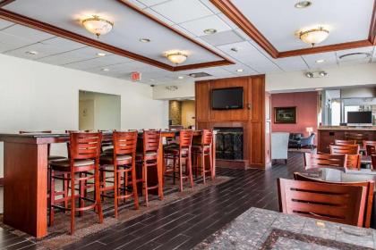 Clarion Hotel & Suites Hamden - New Haven - image 14