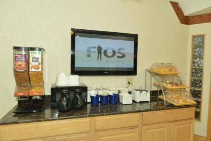 Whitney Inn & Suites - image 2