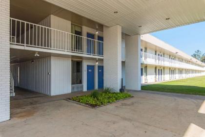 Motel 6-Hamilton AL - image 14