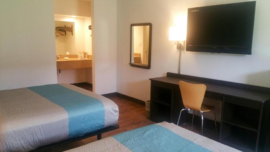 Motel 6-Hamilton AL - image 2