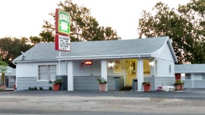 Budget Inn Hamilton - image 14