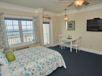 Atlantic Breeze Suites - image 12
