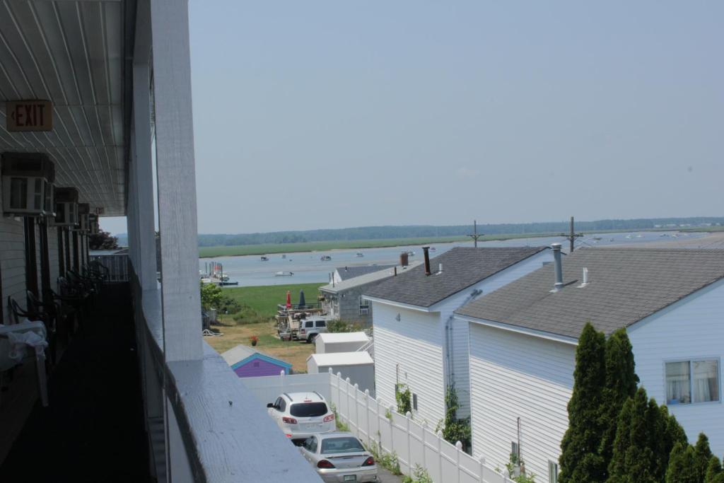 Regal Inn Hampton Beach - image 2