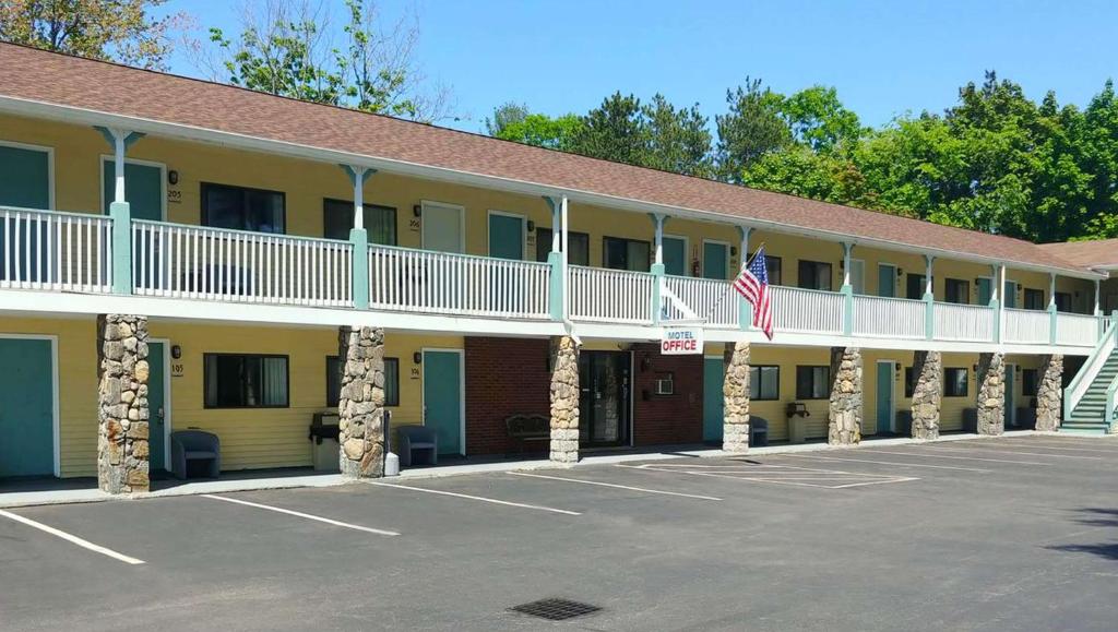 Magnuson Hotel Hampton NH - image 3