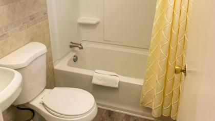 Magnuson Hotel Hampton NH - image 7