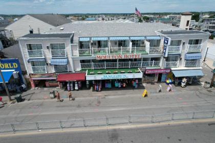The Moulton Hotel - image 6