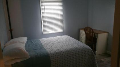 12 Ashworth Ave - image 5