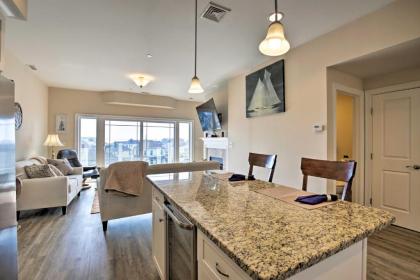 Modern Hampton Beach Condo Less Than half Mi to the Beach! - image 11