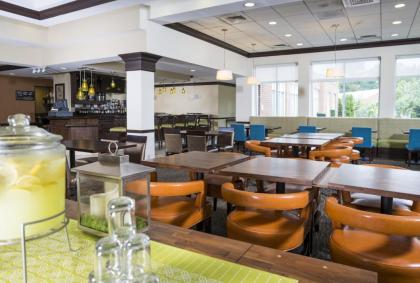 Hilton Garden Inn Hampton Coliseum Central - image 19