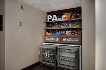 Hampton Inn Hanover - image 15