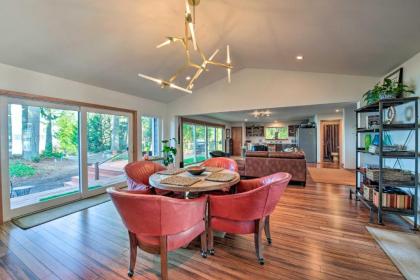 Mid-Century Cabin with Deck and Puget Sound Vistas! - image 6