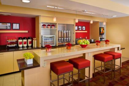 TownePlace Suites New Orleans Metairie - image 12