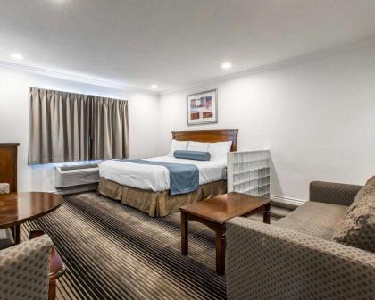 Rodeway Inn & Suites Pacific Coast Highway - image 3