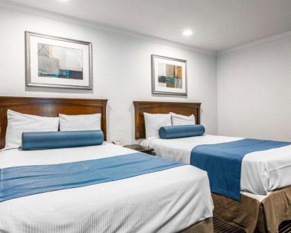 Rodeway Inn & Suites Pacific Coast Highway - image 8