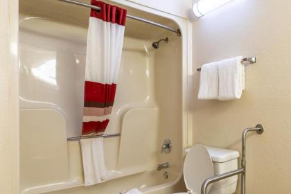Red Roof Inn Hardeeville - image 10