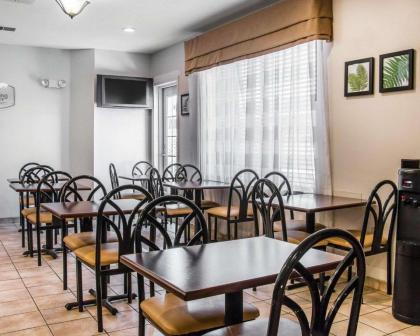 Sleep Inn Hardeeville - image 15