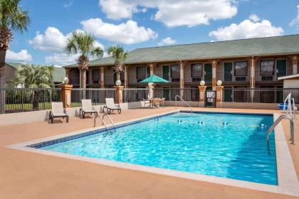Days Inn by Wyndham Hardeeville/ I-95 State Line - image 12